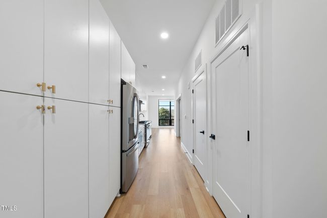 Kitchen | Image 6