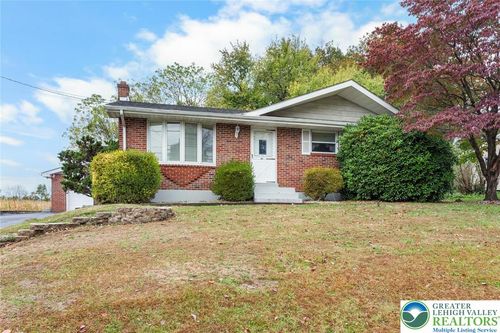 309 Georgetown Rd, Nazareth, PA, 18064-9759 | Card Image