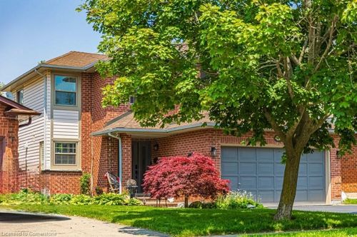 47 Ryans Way, Waterdown, ON, L8B0H2 | Card Image