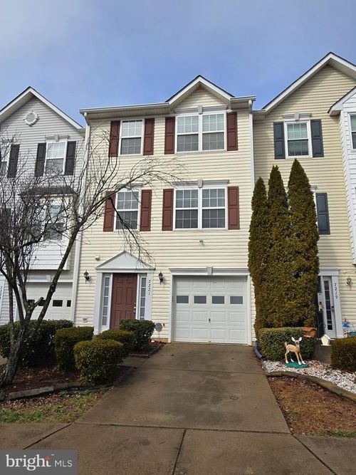 7221 Wytheville Cir, FREDERICKSBURG, VA, 22407-3732 | Card Image