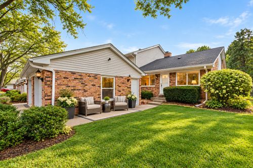 2001 Pepper Valley Dr, Geneva, IL, 60134-1851 | Card Image
