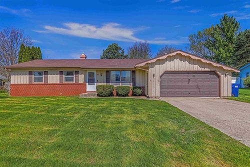 621 E Holly Rd, Beloit, WI, 53511-1617 | Card Image