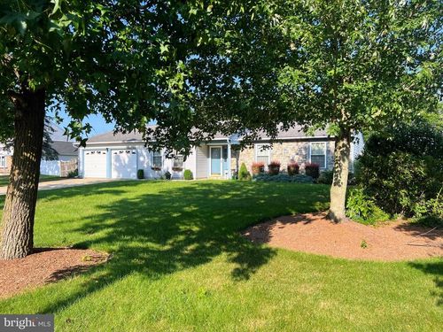 4 Woodstone Ct, EASTAMPTON, NJ, 08060-2530 | Card Image