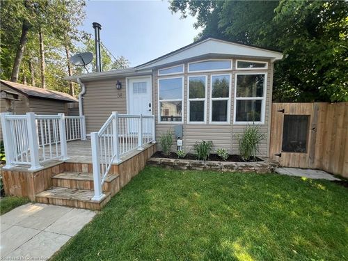 {{alt}} | Card Image