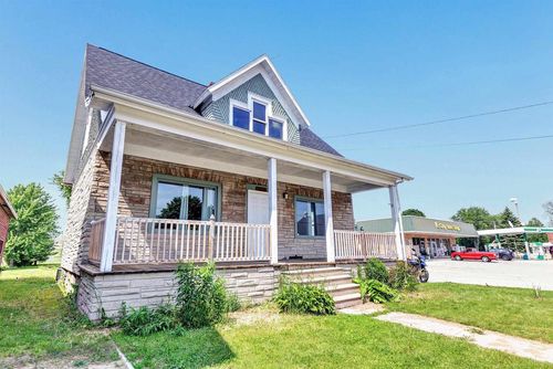 1224 Main Street, Kellnersville, WI, 54215 | Card Image