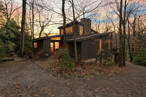 130 Overlook Dr, Slippery Rock, PA, 16057-3736 | Card Image