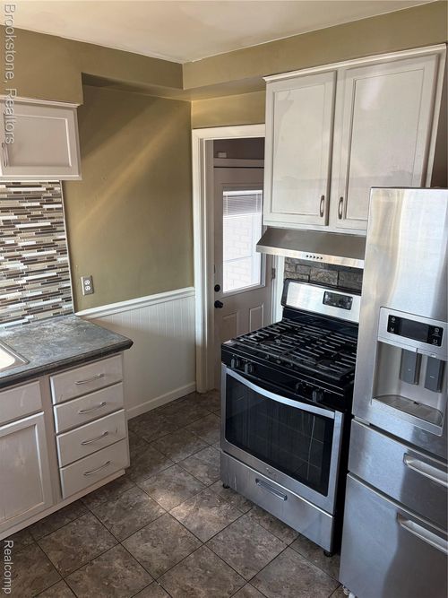 25705 Ronald Street, Roseville, MI, 48066 | Card Image