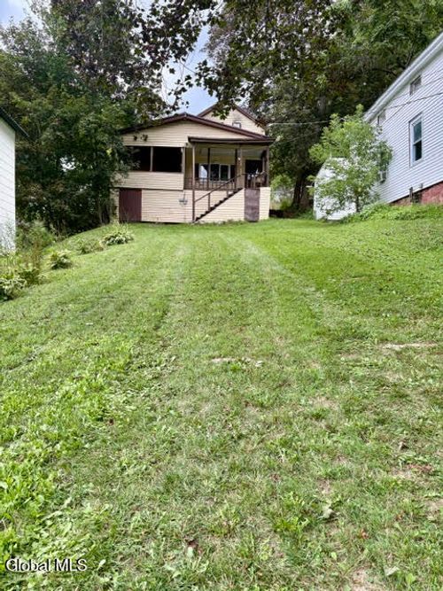 90 Saunders St, Whitehall, NY, 12887-1021 | Card Image