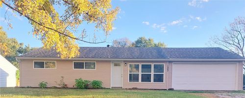 1902 Westwood Dr, Twinsburg, OH, 44087-1247 | Card Image
