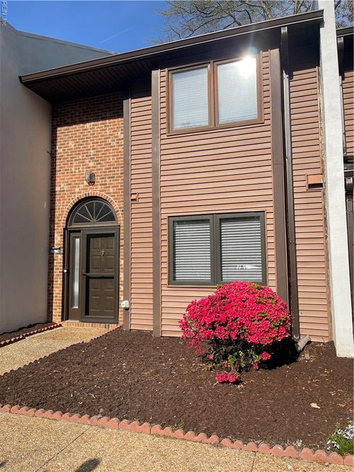 b-163 Windsor Castle Dr, Newport News, VA, 23608-1967 | Card Image