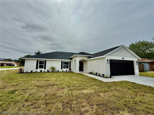 103 Sportsman Ave, Sebring, FL, 33875-5142 | Card Image