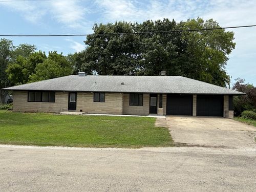 305 N 2nd St, Saint Joseph, IL, 61873-8902 | Card Image