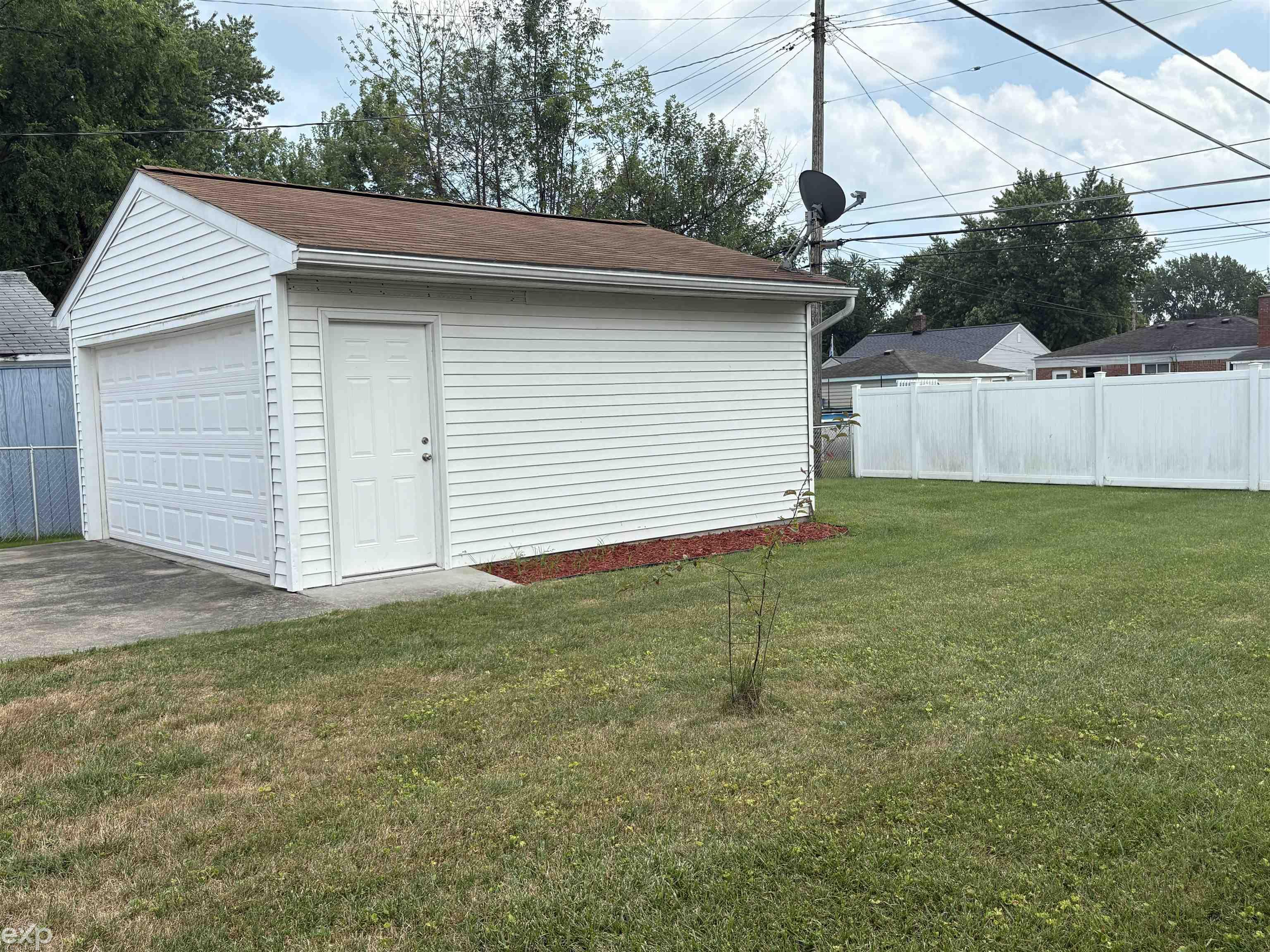 Residential in St Clair Shores 5