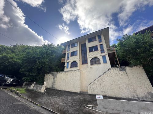 2374 Gardenia St, Honolulu, HI, 96816-3104 | Card Image