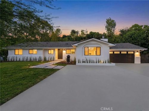 5255 Melvin Ave, Tarzana, CA, 91356-2945 | Card Image