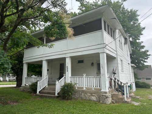 402 E Hickory St, Neosho, MO, 64850-1911 | Card Image