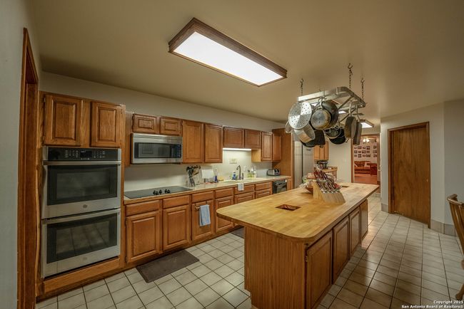 9239 Fm 133, Home with 7 bedrooms, 7 bathrooms and null parking in Cotulla TX | Image 46