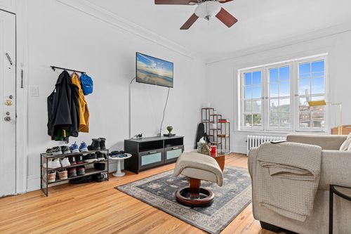 apt-208-1820 1st Ave S, Minneapolis, MN, 55403-3760 | Card Image