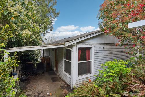 3416 Claremont Ave S, Seattle, WA, 98144-6815 | Card Image