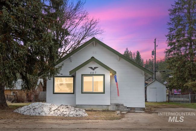 407 S Front St, House other with 2 bedrooms, 1 bathrooms and null parking in Cascade ID | Image 17