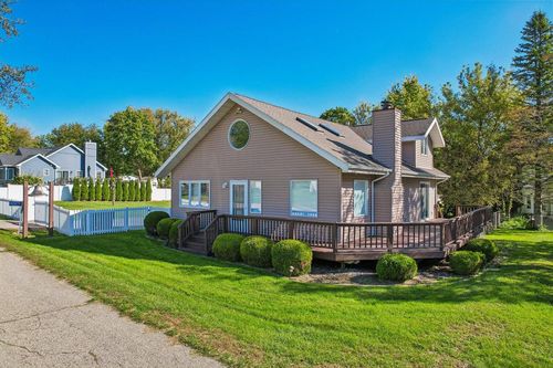 N3070 Tamarack Rd, LAKE GENEVA, WI, 53147-3126 | Card Image