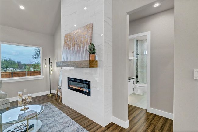 500 Highview Ct, House other with 3 bedrooms, 2 bathrooms and null parking in Godley TX | Image 14
