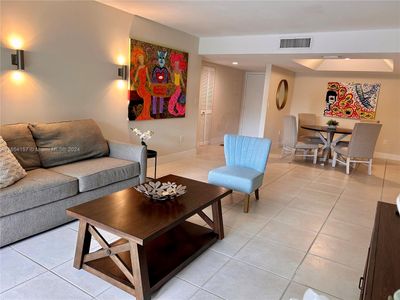 218 - 9735 Nw 52nd St, Condo with 2 bedrooms, 2 bathrooms and null parking in Doral FL | Image 2