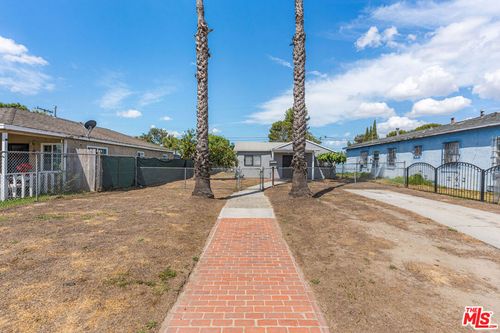 15321 S Frailey Ave, Compton, CA, 90221-3701 | Card Image