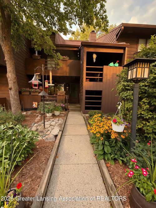 12-205 E Jolly Road, Lansing, MI, 48910 | Card Image