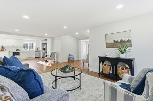 18 S Village Rd, Loudon, NH, 03307-0815 | Card Image