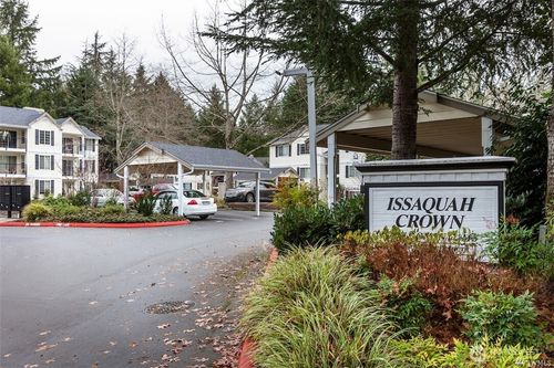 unit-d312-580 Front St S, Issaquah, WA, 98027-4281 | Card Image
