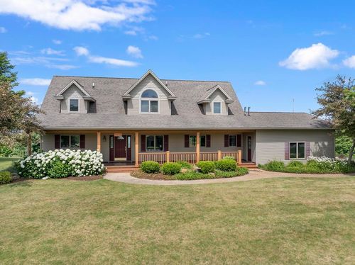 136 Lakeridge Trl, Boyne City, MI, 49712-9606 | Card Image