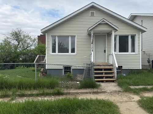 10124 104 Ave, Peace River, AB, T8S1K7 | Card Image