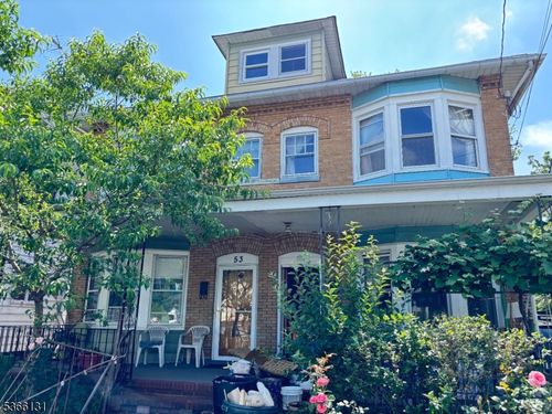 55 Thompson St, Raritan, NJ, 08869-1831 | Card Image