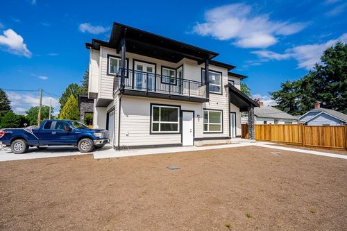 upper-b-45945 Lewis Avenue, Chilliwack, BC, V2P3C3 | Card Image