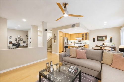 140-25441 Eagle Ln, Valencia, CA, 91381-0673 | Card Image