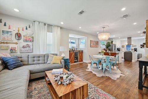 1-4431 Jinx Ave, Austin, TX, 78745-1026 | Card Image