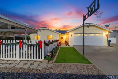 2674 Buena Vista Ave, Lemon Grove, CA, 91945-3204 | Card Image