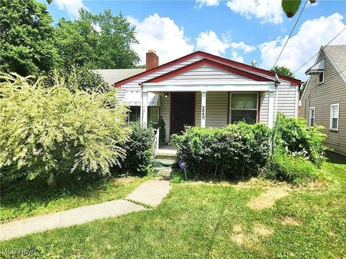 225 Forest Hill Dr, Youngstown, OH, 44515-3143 | Card Image