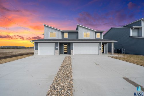536 Oxford Ave Avenue, Harrisburg, SD, 57032 | Card Image