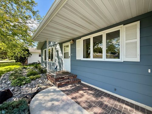 1614 27th Ave S, Moorhead, MN, 56560-4821 | Card Image