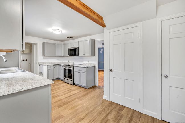 135 Carmalt Rd, House other with 3 bedrooms, 2 bathrooms and 6 parking in Hamden CT | Image 18