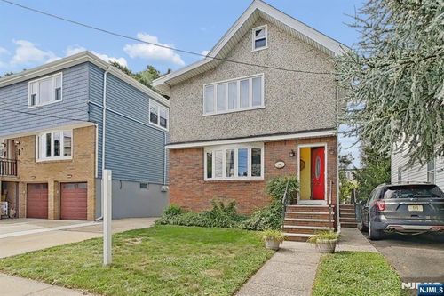 14 Pine St, Kearny, NJ, 07032-3530 | Card Image