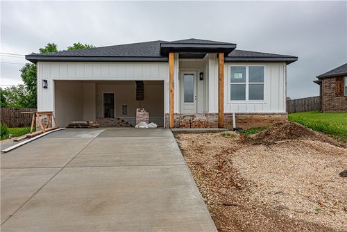 821 Pinnacle St, Prairie Grove, AR, 72753-6047 | Card Image