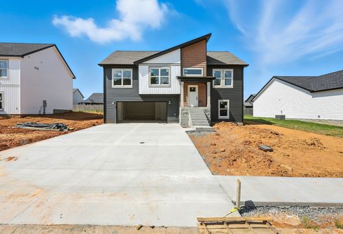 172 Leitrim Dr, Clarksville, TN, 37042-8958 | Card Image