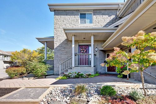 7-36 Robson Crt, Kanata, ON, K2K2W1 | Card Image