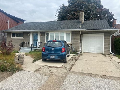 main-160 Bruce St, Kitchener, ON, N2B1Z3 | Card Image