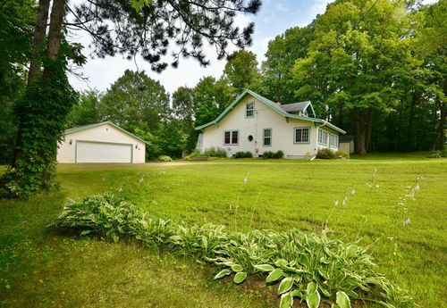 1622 Toberg St, Bock, MN, 56313-4400 | Card Image