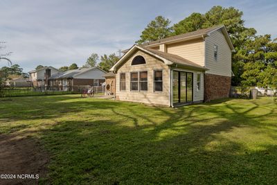 406 Greenbriar Drive-23 | Image 3