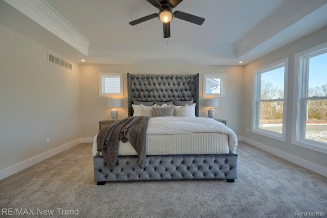 213 Mountain View Ln, House other with 4 bedrooms, 3 bathrooms and null parking in Milford MI | Image 18
